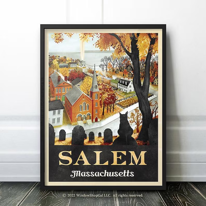 Modern Halloween Salem Travel  - đánh giá và giá Interior Design Living Room